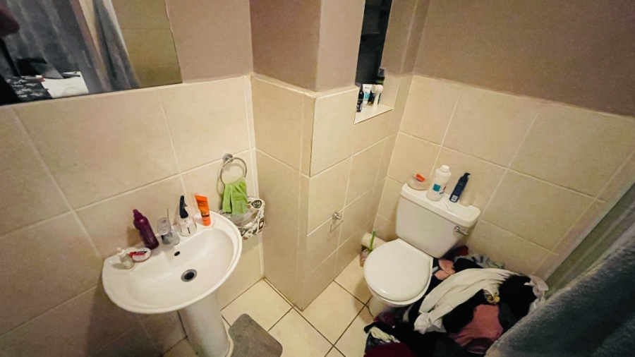 2 Bedroom Property for Sale in Van Der Hoff Park North West